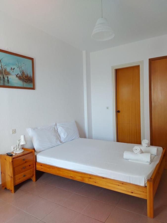 Pansion Alexandros By The Sea Aparthotel เนอา สกีโอนี ภายนอก รูปภาพ