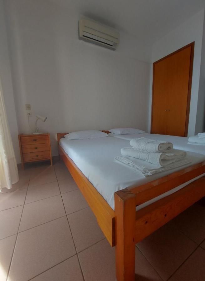 Pansion Alexandros By The Sea Aparthotel เนอา สกีโอนี ภายนอก รูปภาพ